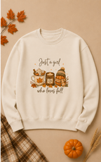 Just a Girl who loves Fall